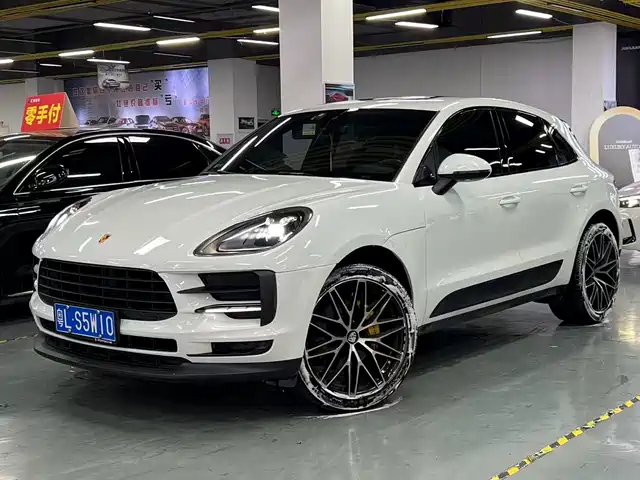 PORSCHE MACAN 2020