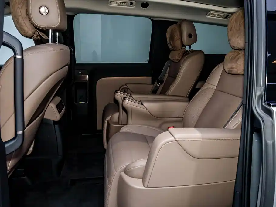 Li Auto Li MEGA — миниатюра 10