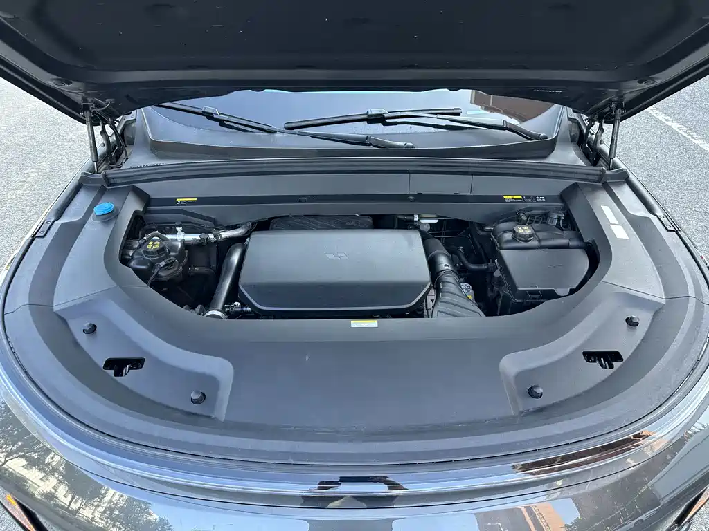 Li Auto Li L8 — миниатюра 9