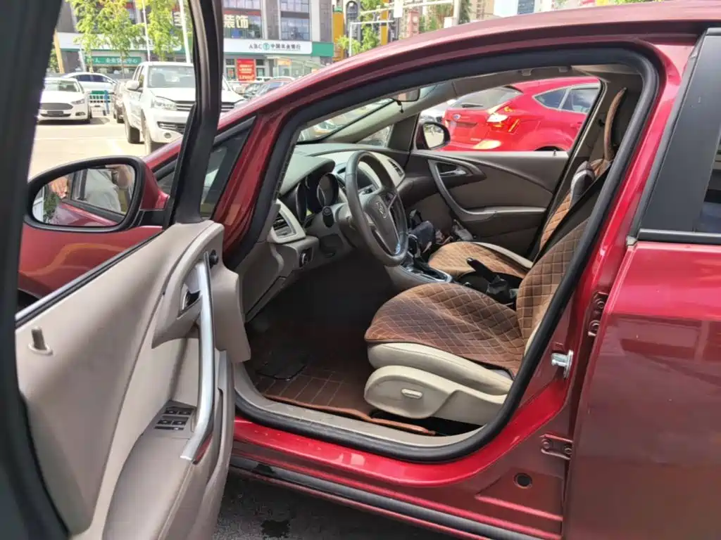 Buick Excelle — миниатюра 16