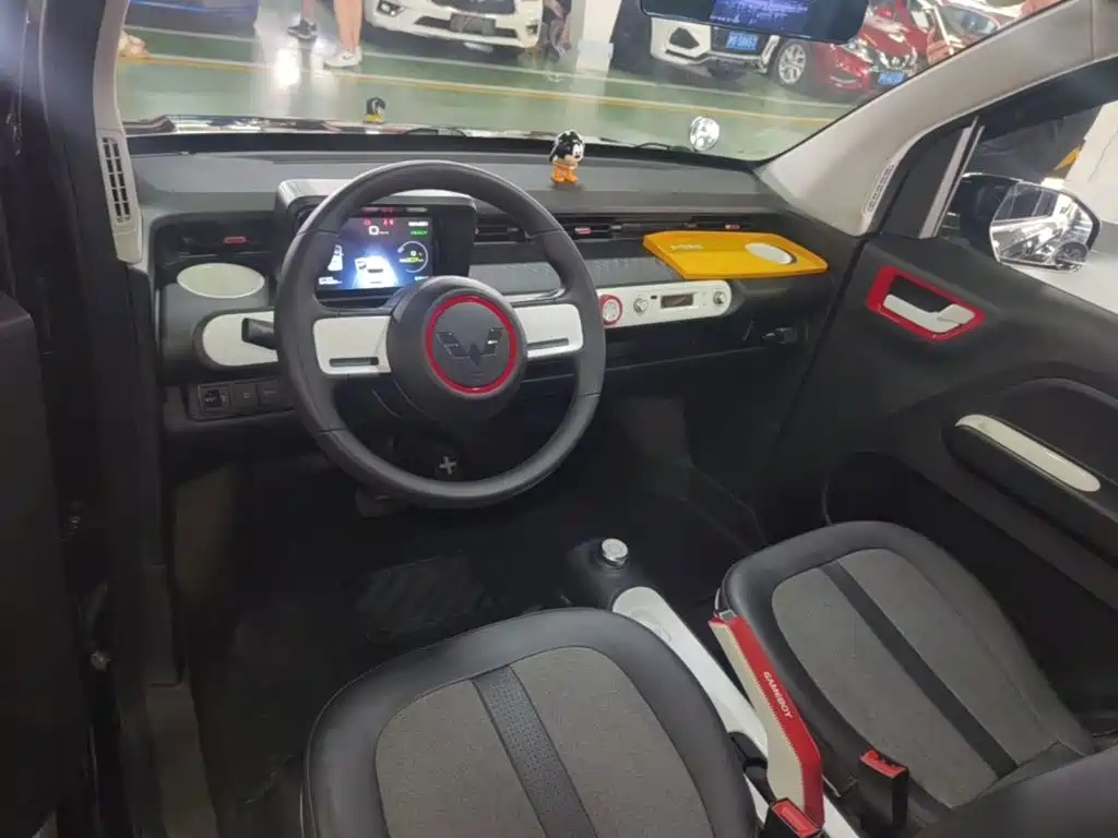 Wuling MINIEV — миниатюра 10