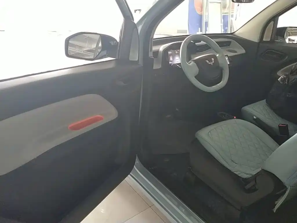 Wuling MINIEV — миниатюра 16
