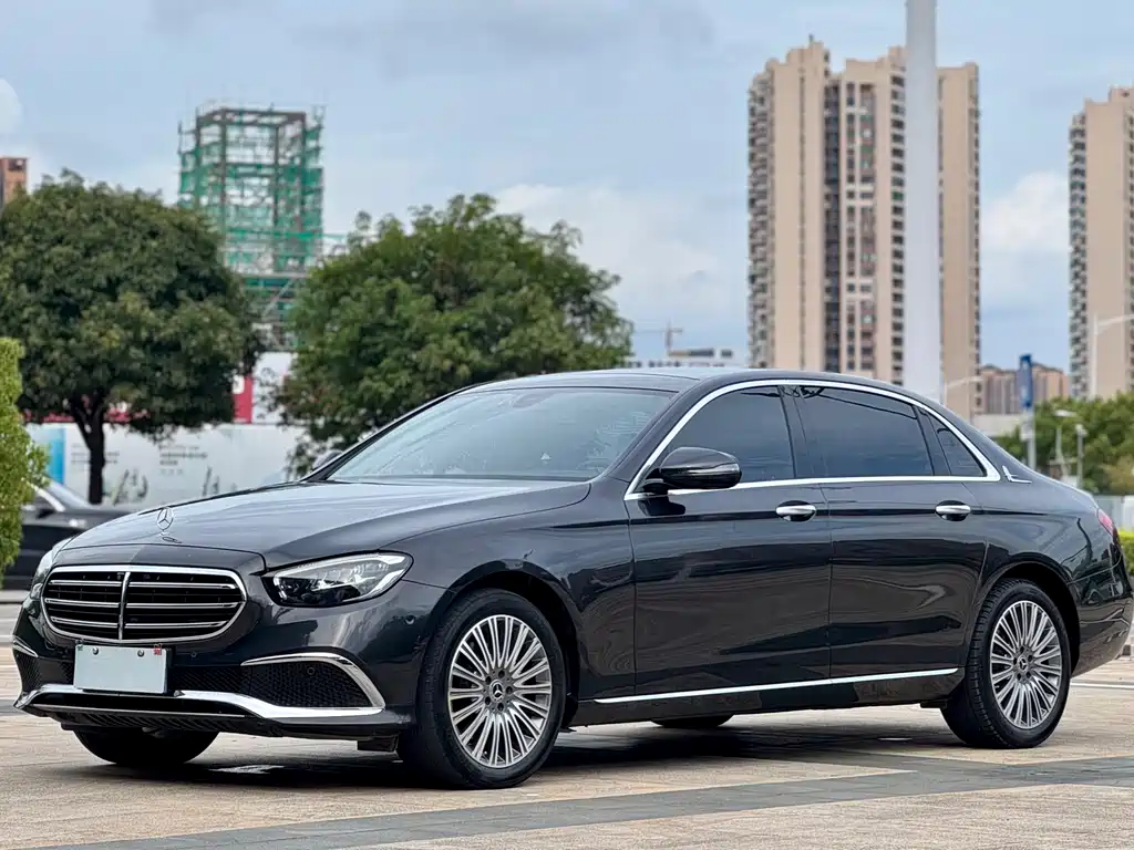 Mercedes-Benz E-Class 2023