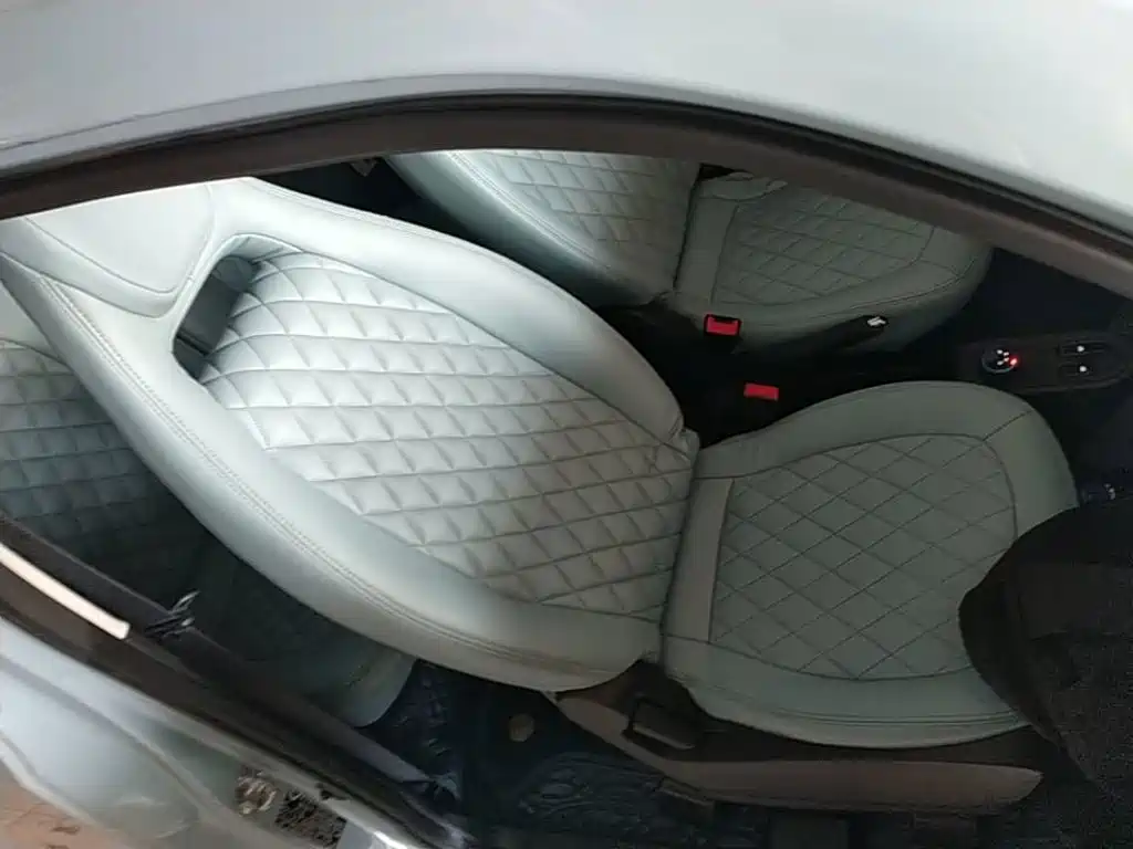 Wuling MINIEV — миниатюра 25