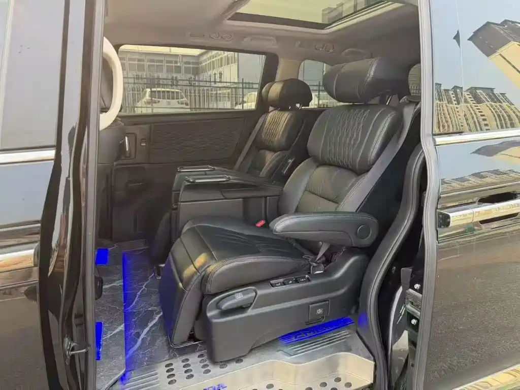 Honda Elysion — миниатюра 9