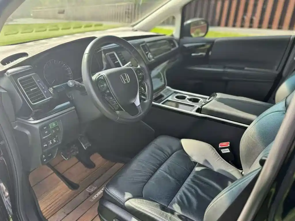 Honda Elysion — миниатюра 5