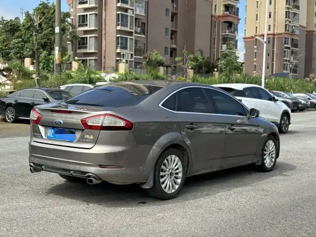 Ford Mondeo Zhisheng — миниатюра 9
