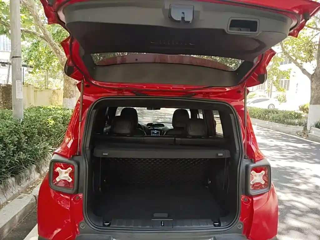 Jeep Renegade — миниатюра 19