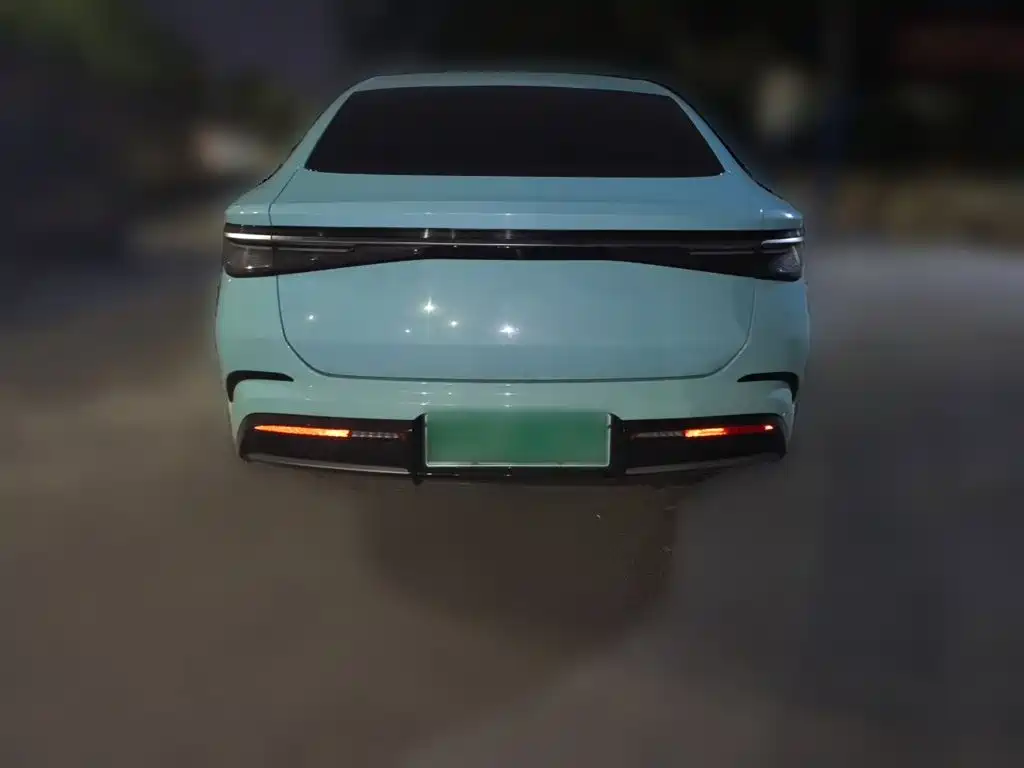 BYD Seal — миниатюра 5