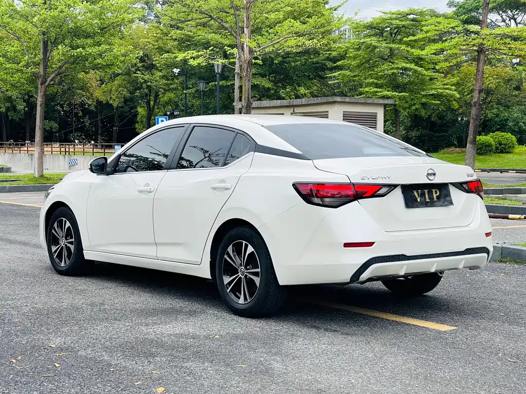 Nissan Sylphy — миниатюра 6