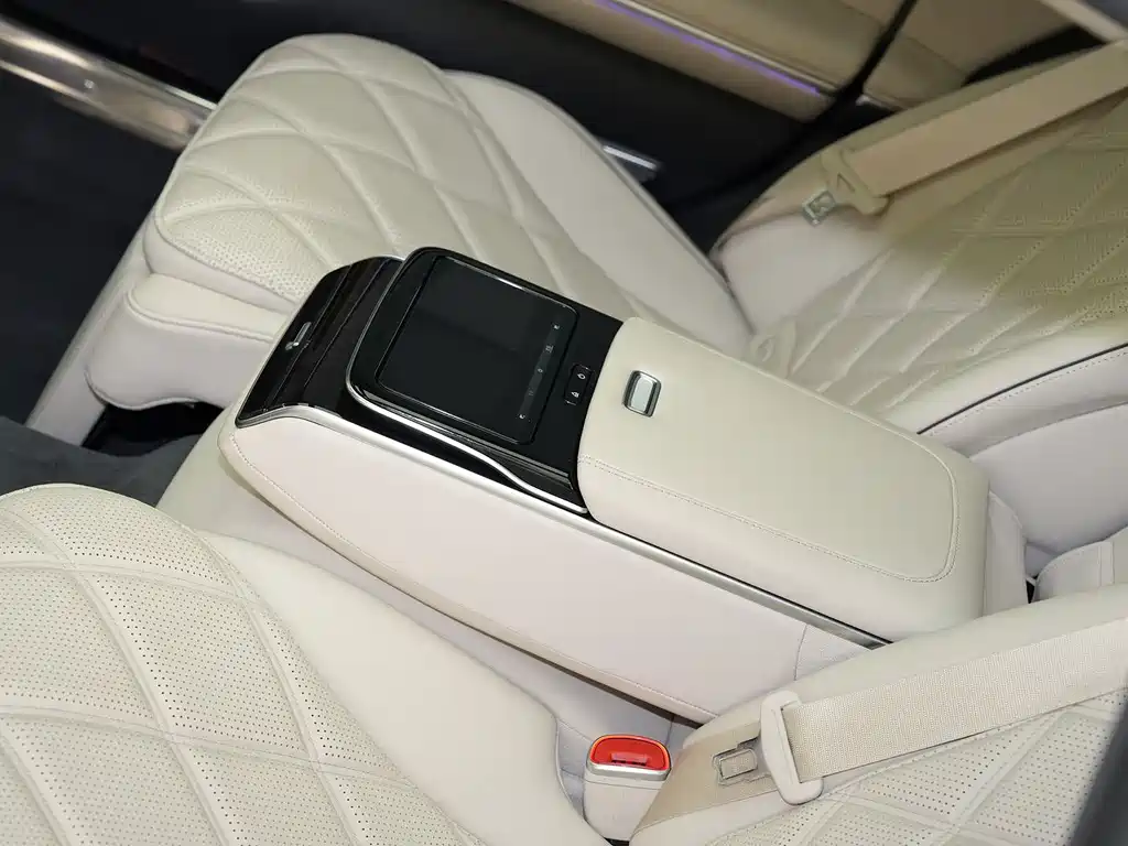Mercedes-Benz S-Class — миниатюра 11