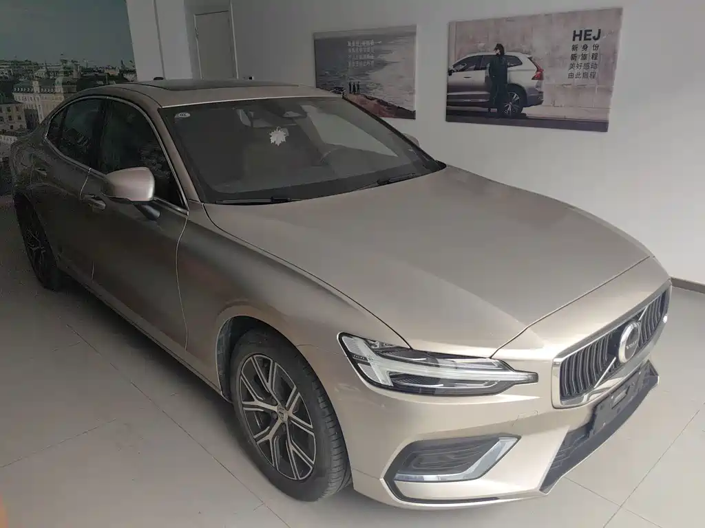 Volvo S60 — миниатюра 3