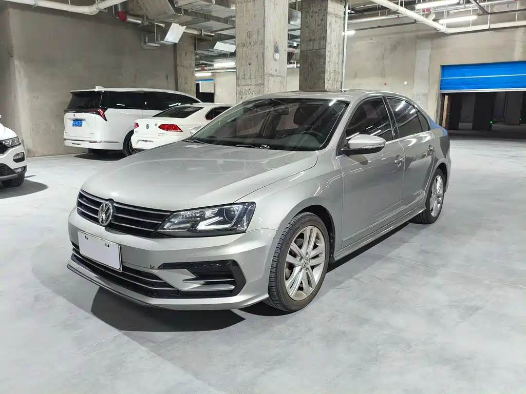 Купить Volkswagen Sagitar