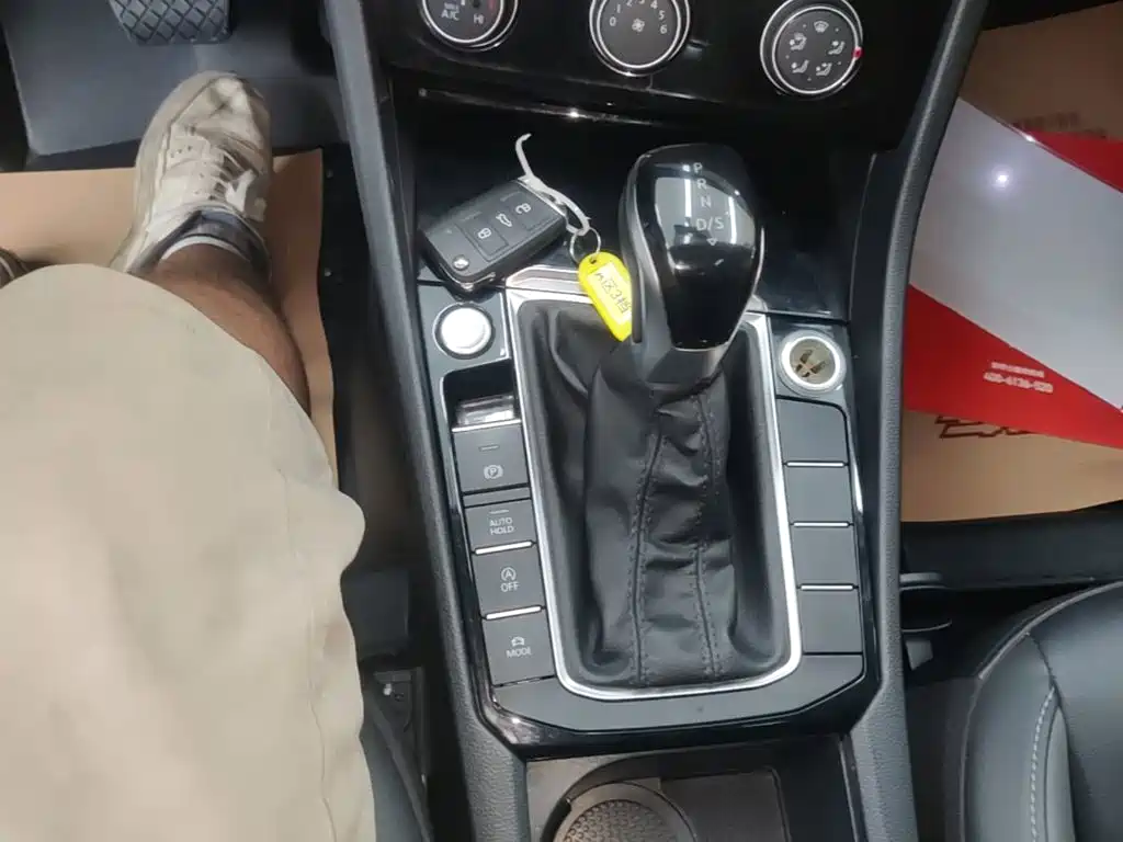 Volkswagen Sagitar — миниатюра 14