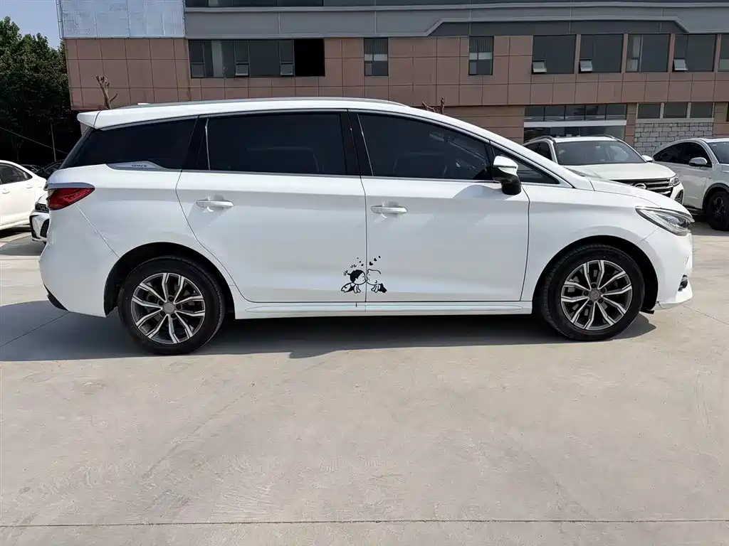 BYD Song MAX MAX 2019 1.5T AT 7 мест VI