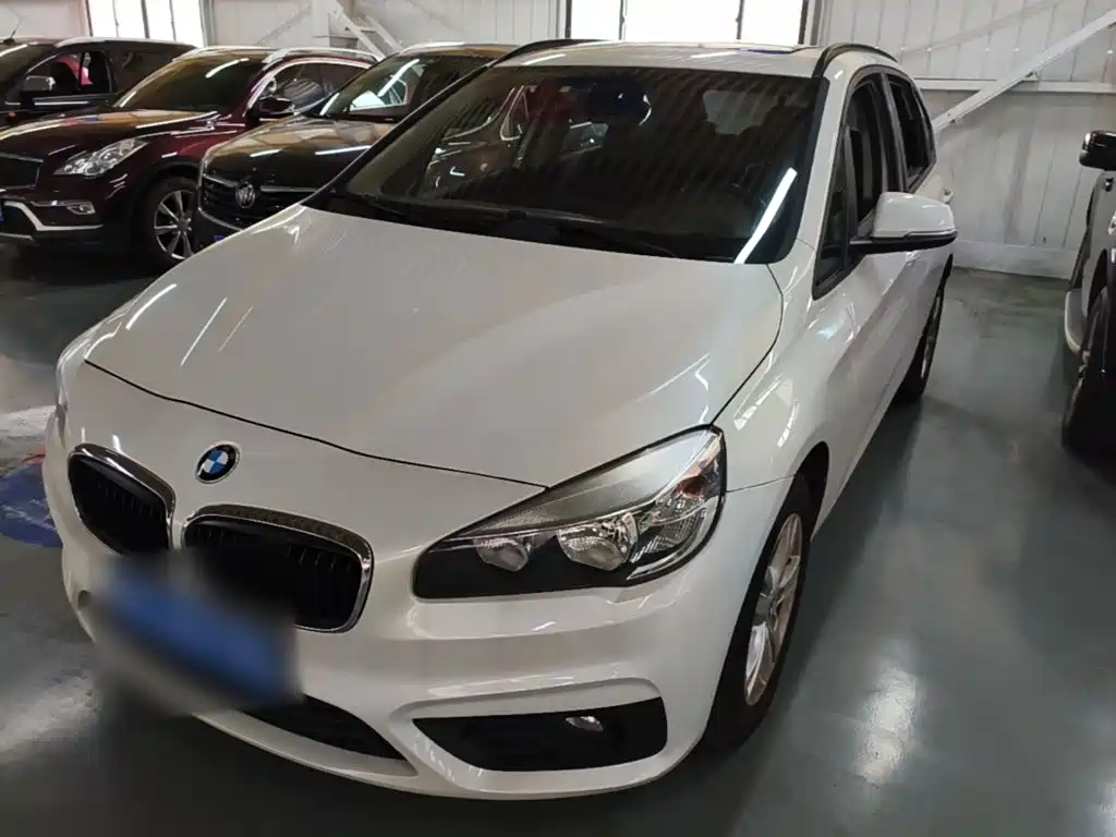 BMW 2 Series Active Tourer (Import) — миниатюра 2