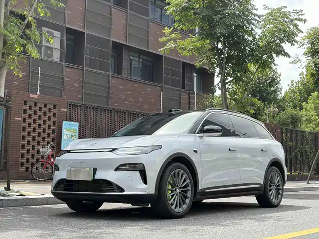 Leapmotor C11
