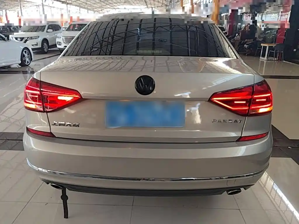 Volkswagen Passat — миниатюра 6