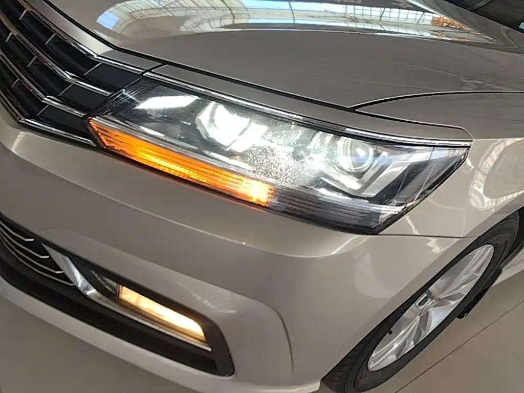 Volkswagen Passat — миниатюра 24