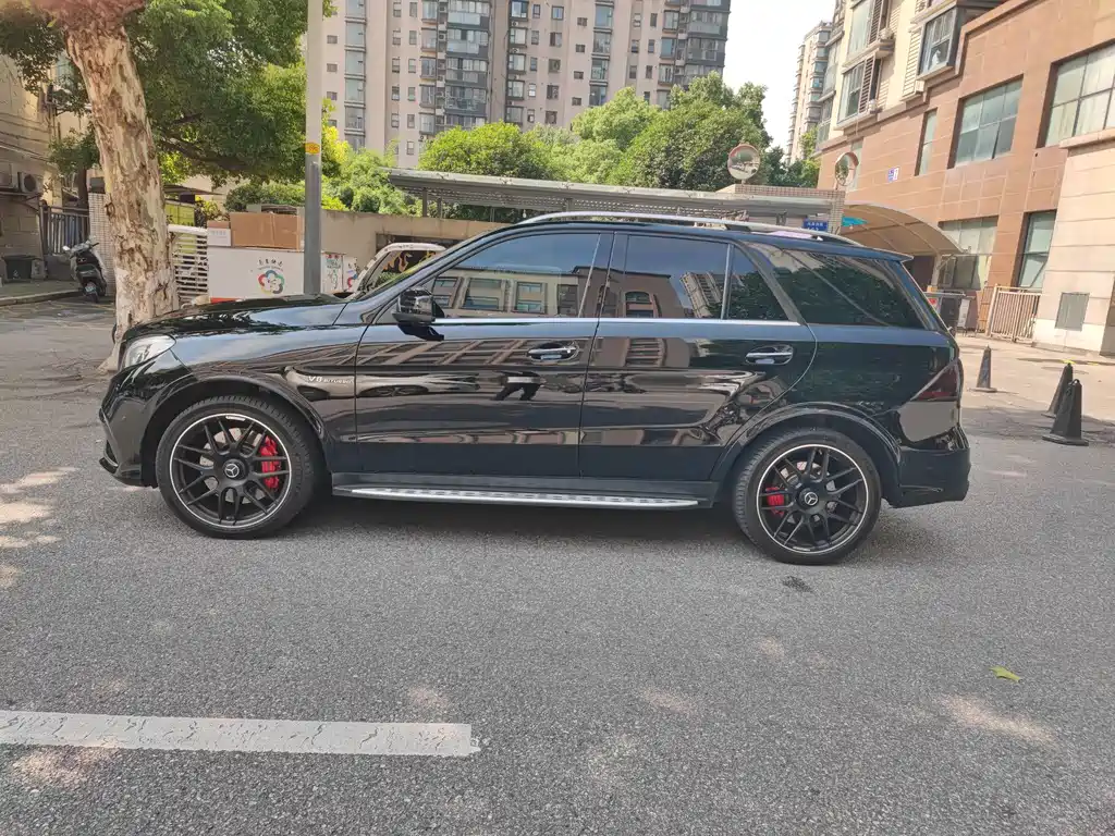 Mercedes-Benz GLE AMG — миниатюра 6
