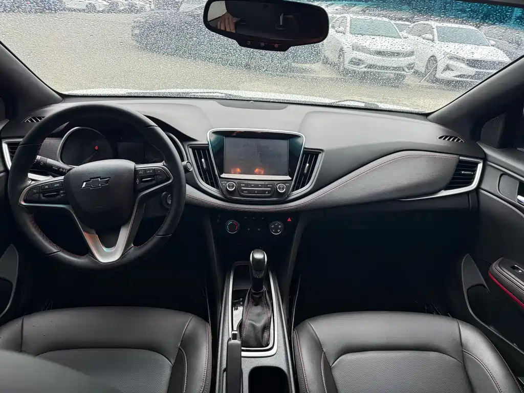 Chevrolet Monza 2019 RS 330T AT VI