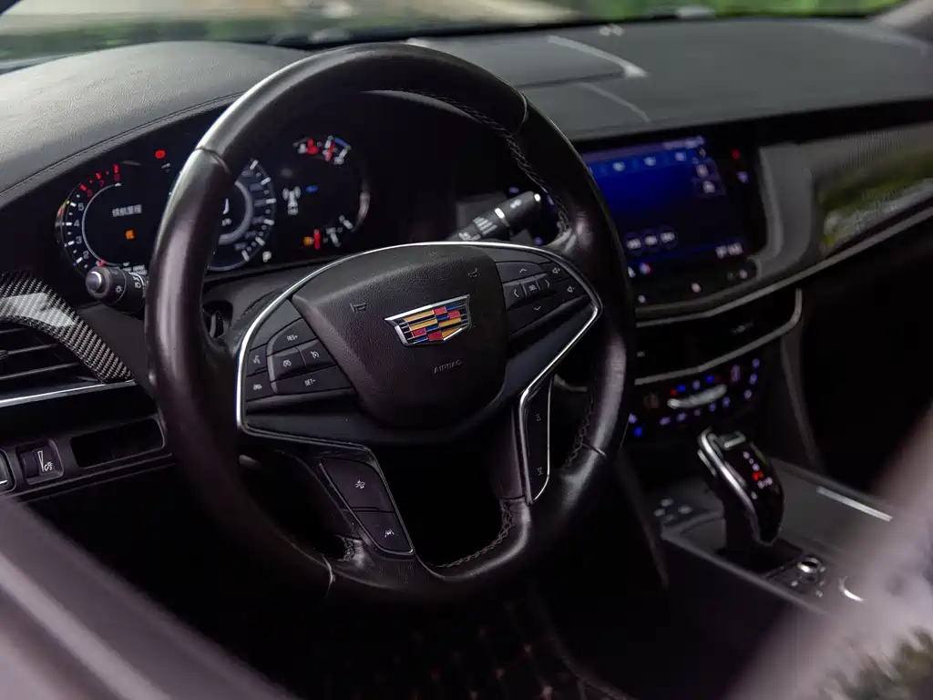Cadillac CT6 — миниатюра 10