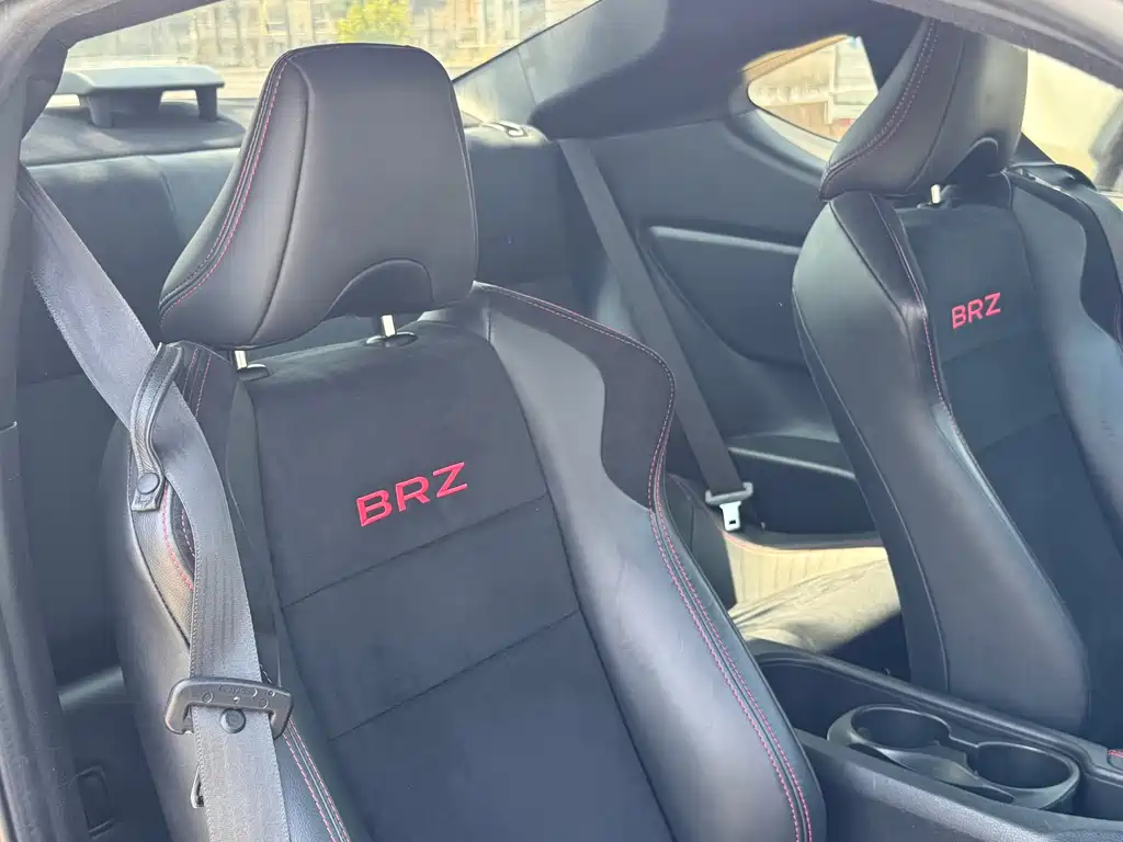 SUBARU BRZ