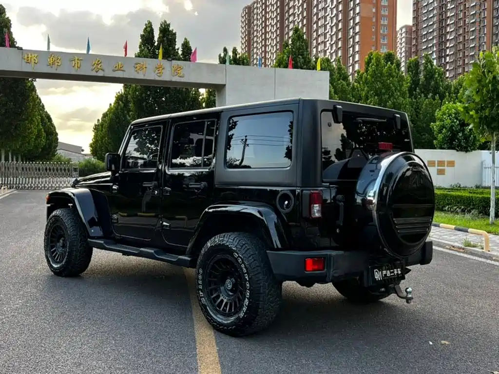 Jeep Wrangler — миниатюра 3