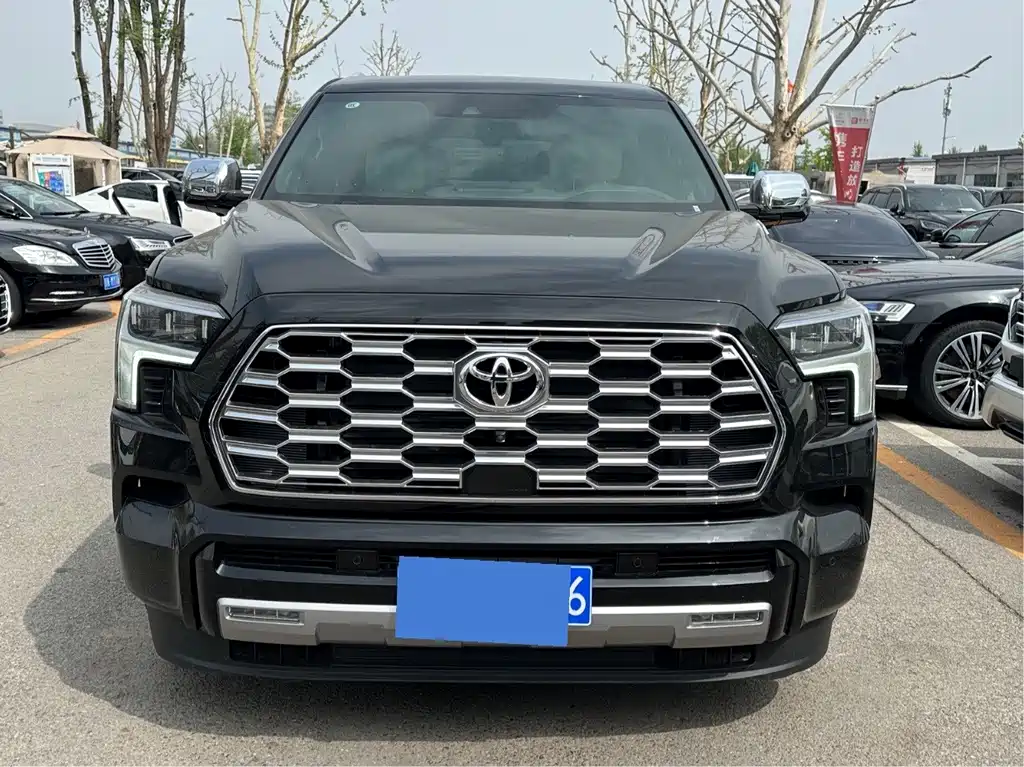 Toyota Sequoia 2025 3.4T Capstone