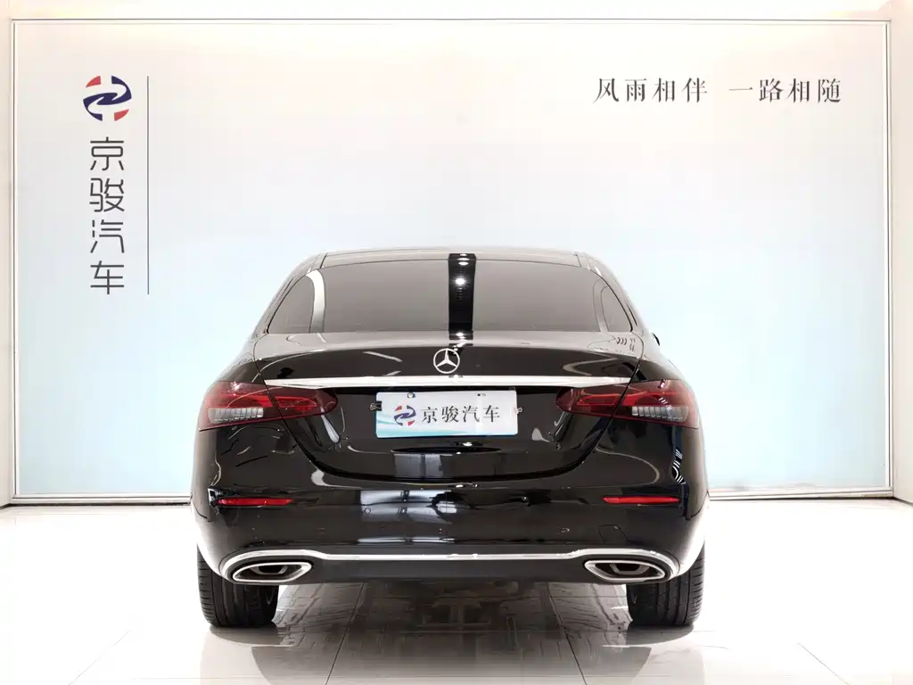 Mercedes-Benz E-Class — миниатюра 14