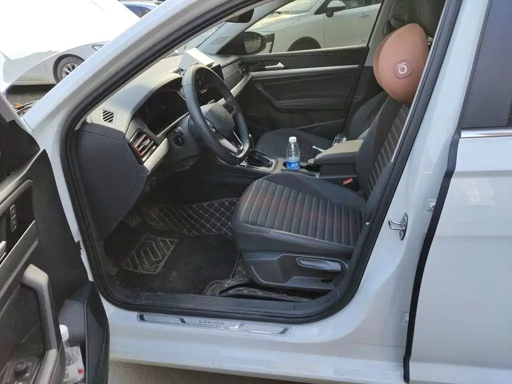 Volkswagen Lavida — миниатюра 12