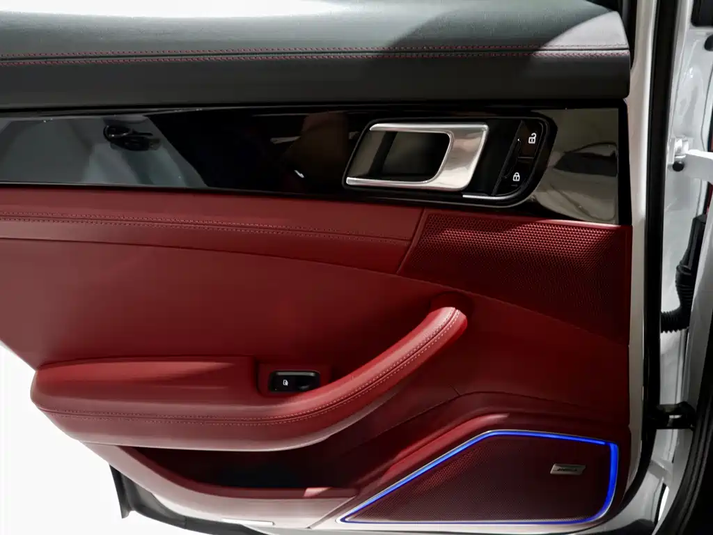 Porsche Panamera — миниатюра 12