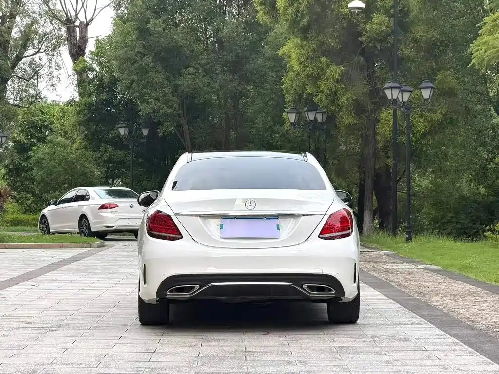 Mercedes-Benz C-Class — миниатюра 5