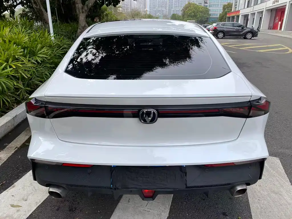 Changan UNI-V 2022 1.5T