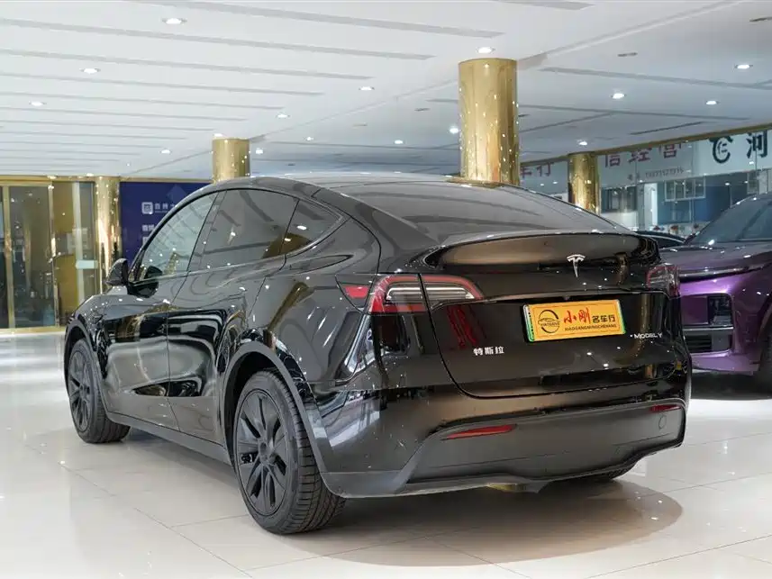 Tesla Model Y — фотографии объявления, Фото 13