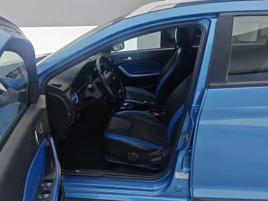 Chery New Energy Tiggo 3xe — миниатюра 9