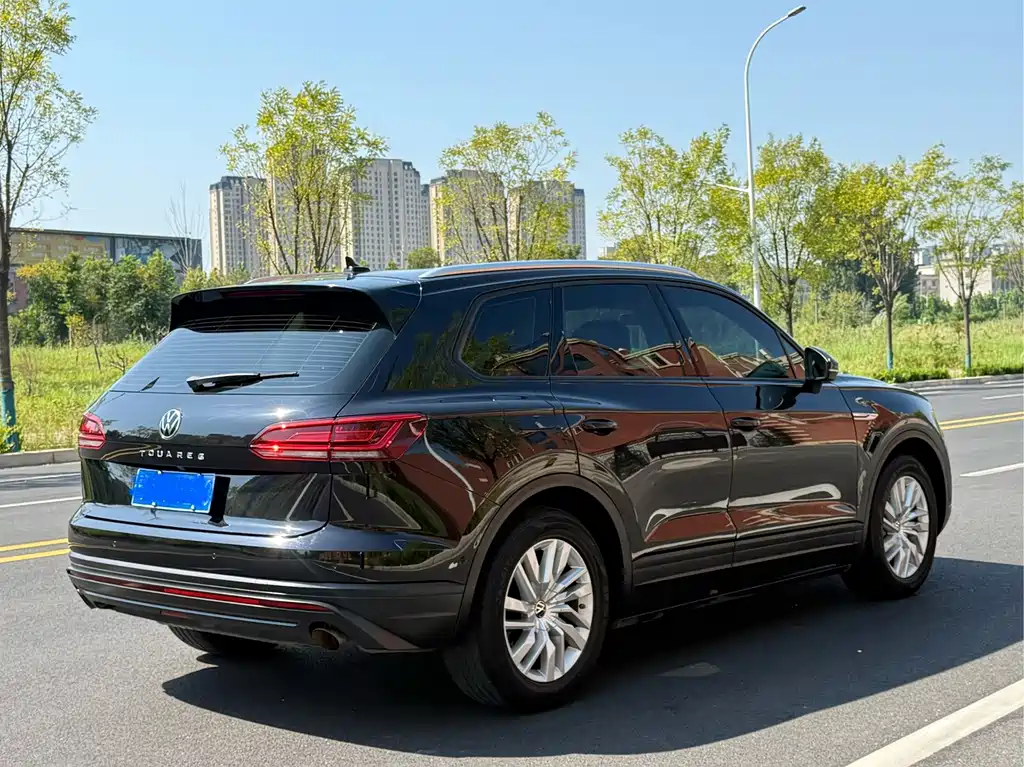 Volkswagen Touareg — миниатюра 7