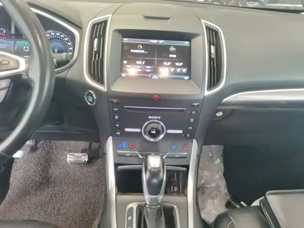 Ford Edge — миниатюра 13
