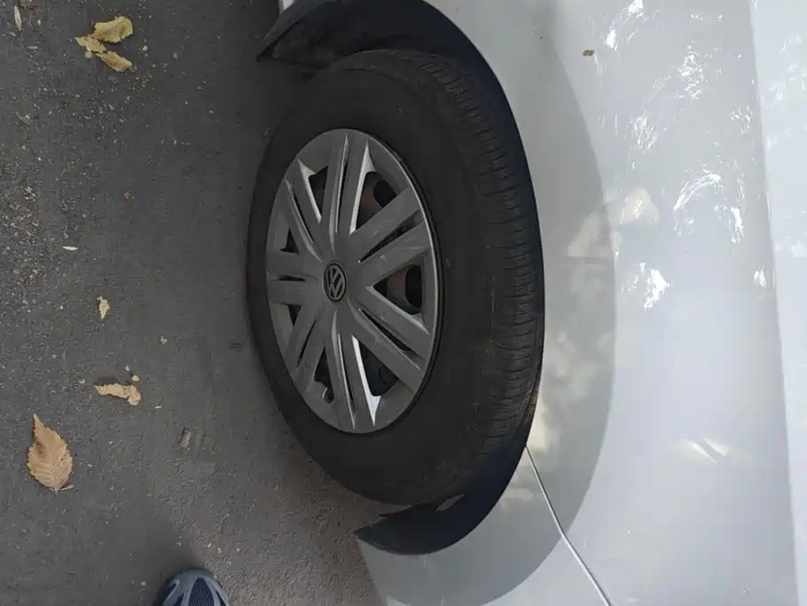 Volkswagen Polo — миниатюра 6