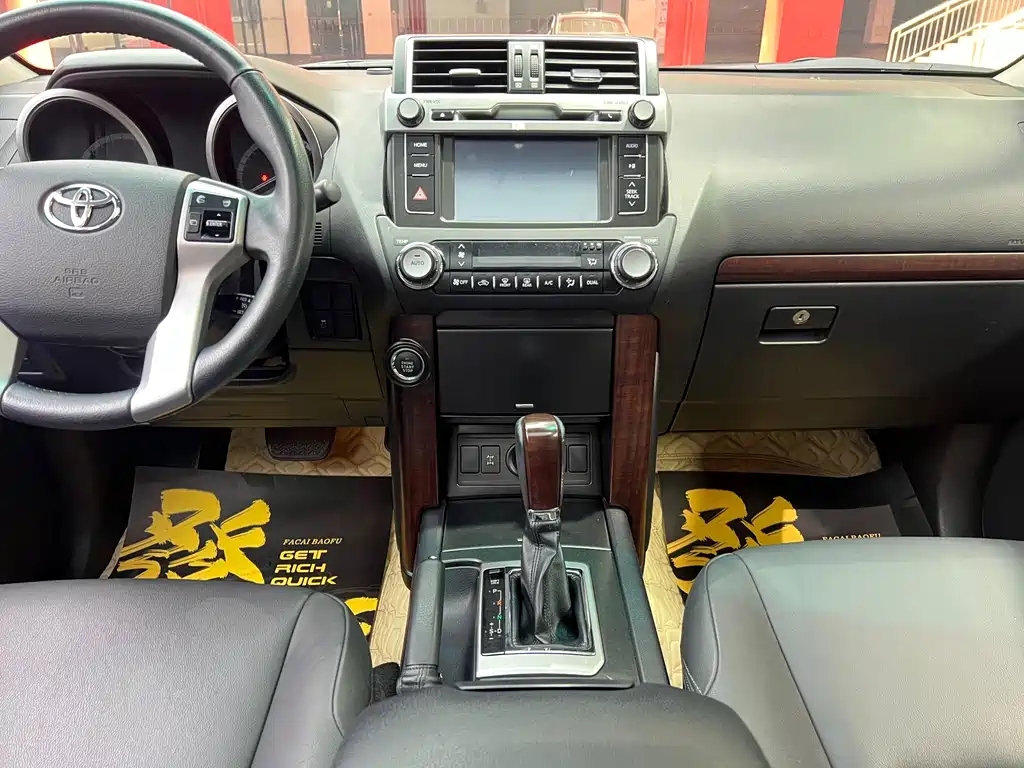 Toyota Prado — миниатюра 11