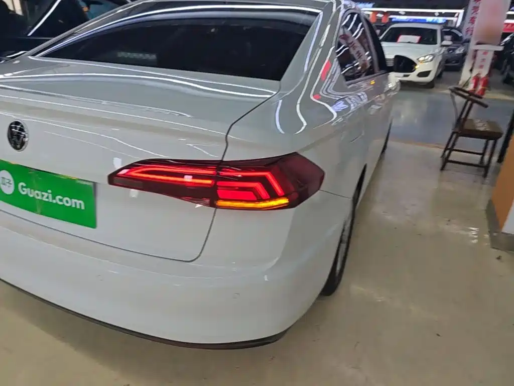 Volkswagen Bora — миниатюра 8
