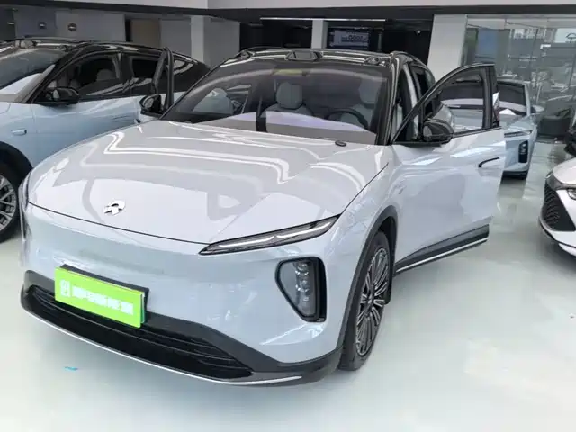 2025 Nio ES6