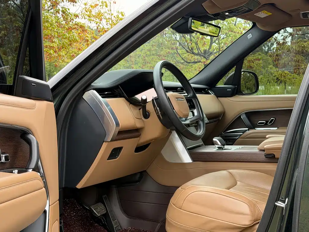 Land Rover Range Rover — миниатюра 6