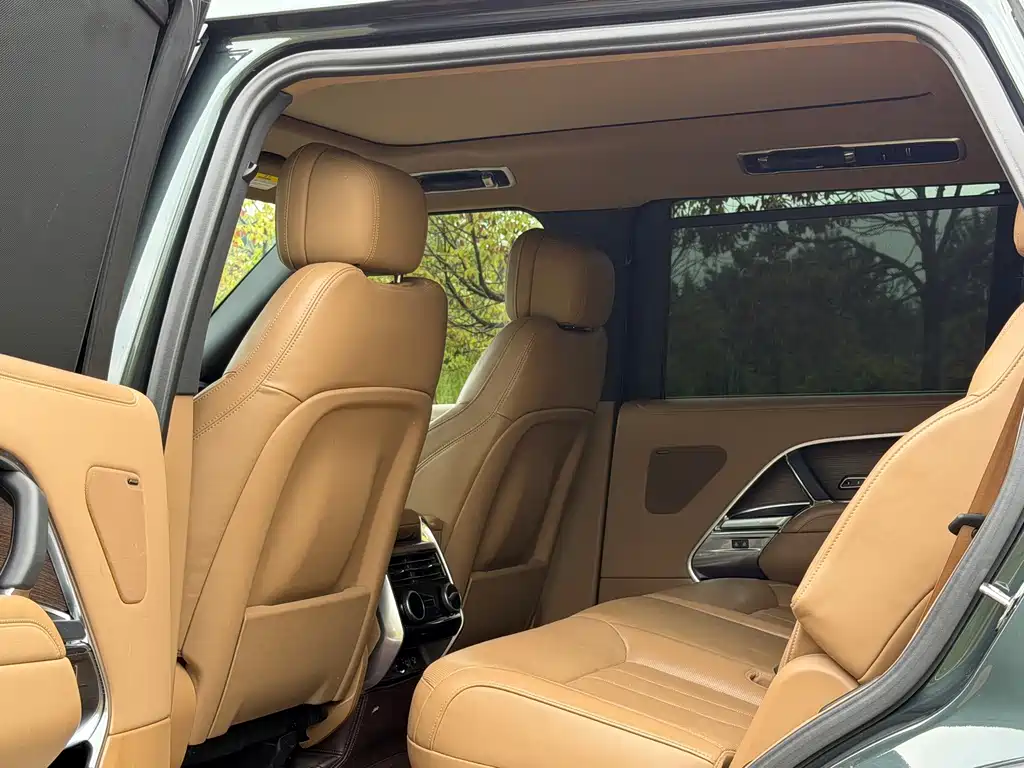 Land Rover Range Rover — миниатюра 7