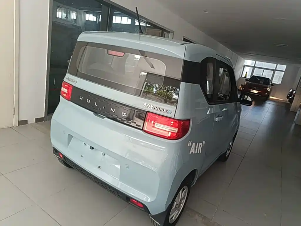 Wuling MINIEV — миниатюра 7