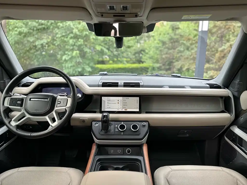 Land Rover Defender — миниатюра 6