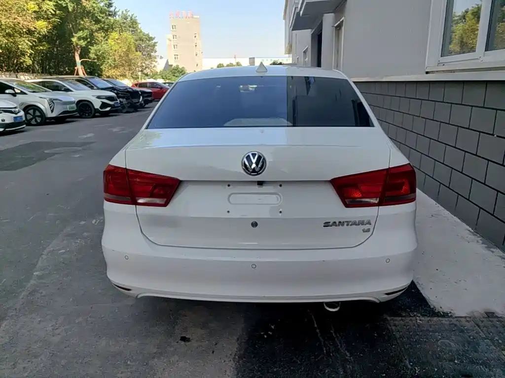Volkswagen Santana — миниатюра 6