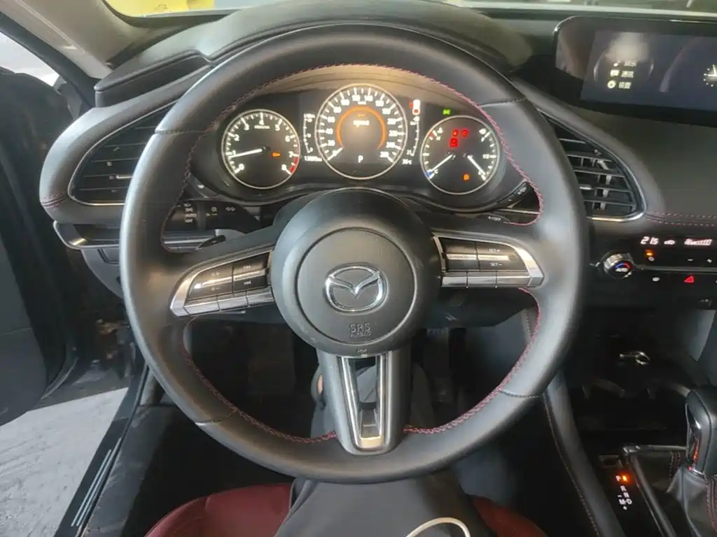 Mazda 3 Axela — миниатюра 11