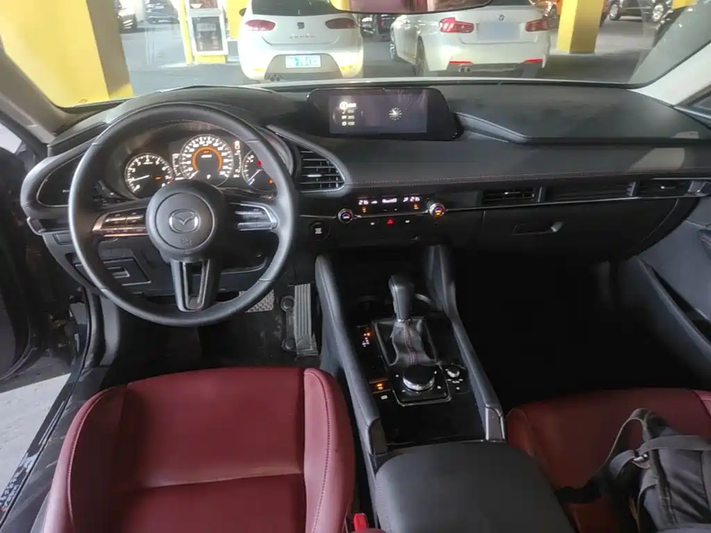 Mazda 3 Axela — миниатюра 10