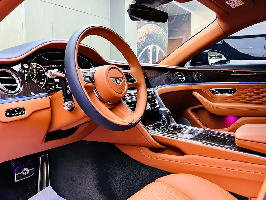 Bentley Flying Spur — миниатюра 8